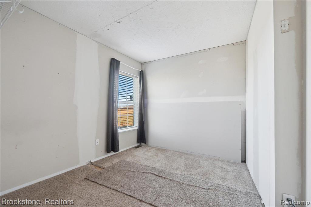 13887 S SUNFIELD, Lake Odessa, MI 48849 — Photo 20