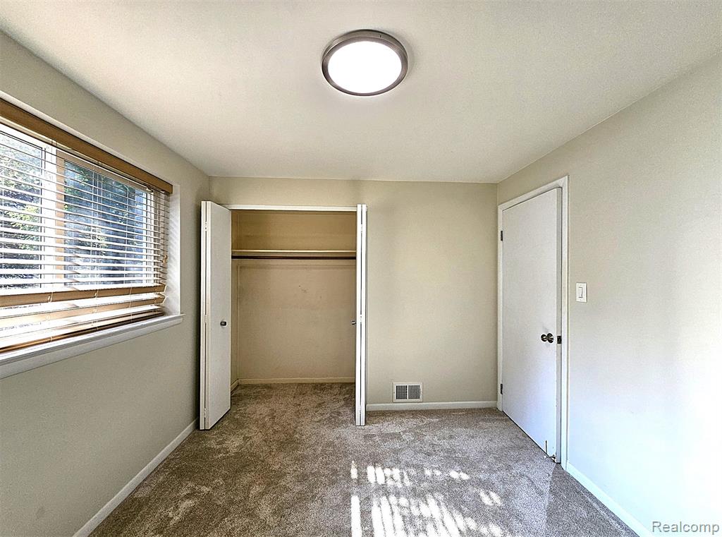 7120 Pebblecreek Road, West Bloomfield, MI — Photo 24