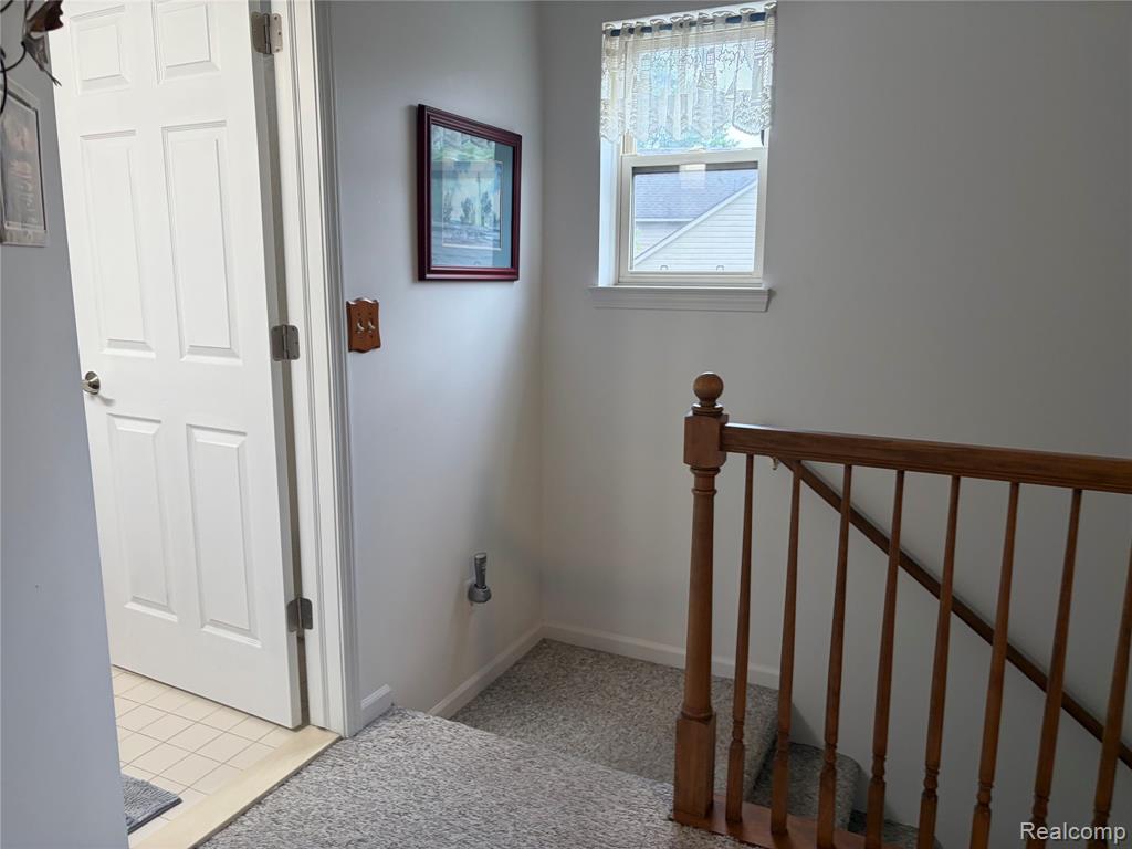 490 Cove View Drive, Waterford, MI 48327 — Photo 29