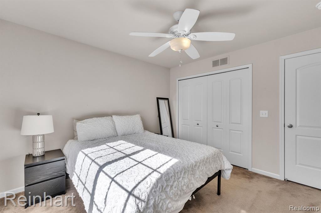 25340 VILLAGEWOOD, South Lyon, MI 48178 — Photo 25