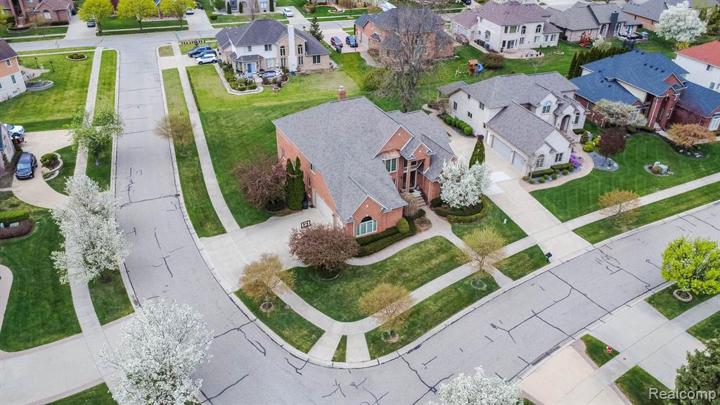 49759 Lakebridge Drive, Shelby Twp, MI 48315 — Photo 69