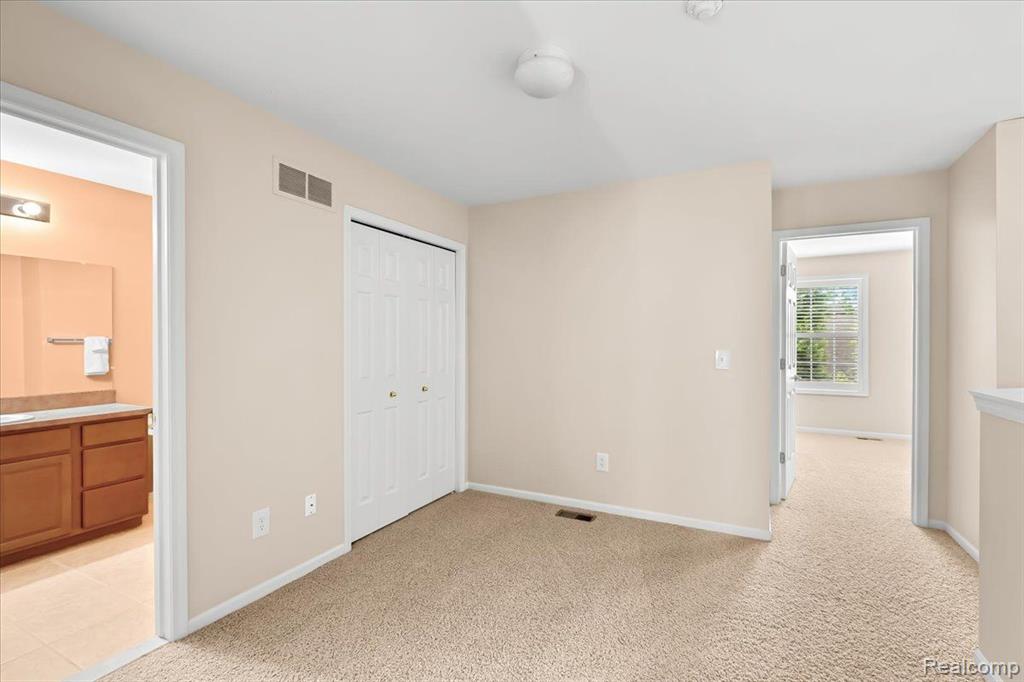 4048 BROOKSTONE Drive, Canton, MI 48188 — Photo 18