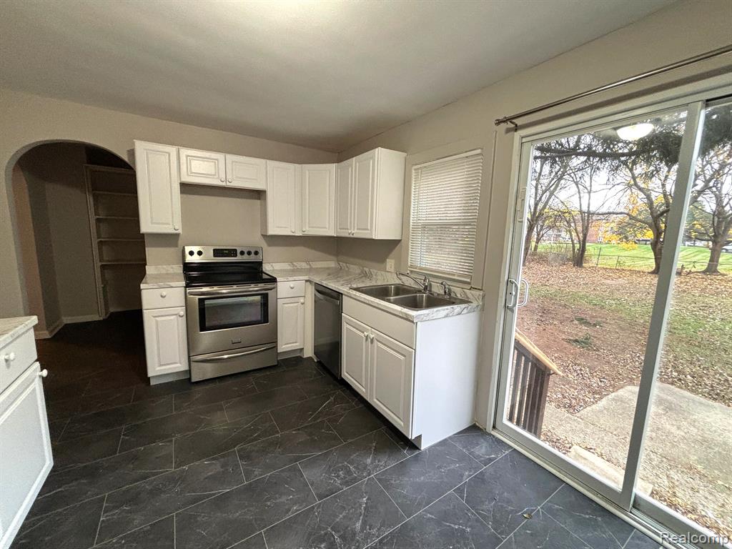 594 ANDRESEN, Hazel Park, MI 48030 — Photo 7