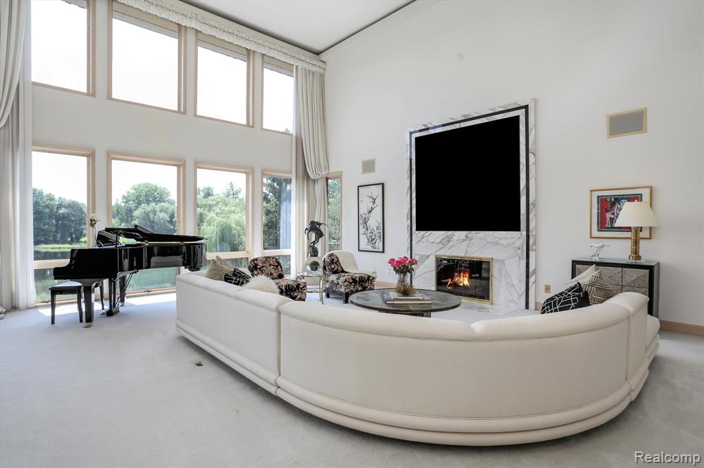 4733 W WICKFORD, Bloomfield Hills, MI 48302 — Photo 11