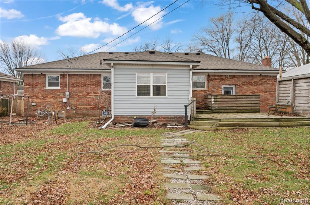 8457 Menge, Center Line, MI 48015 — Photo 28