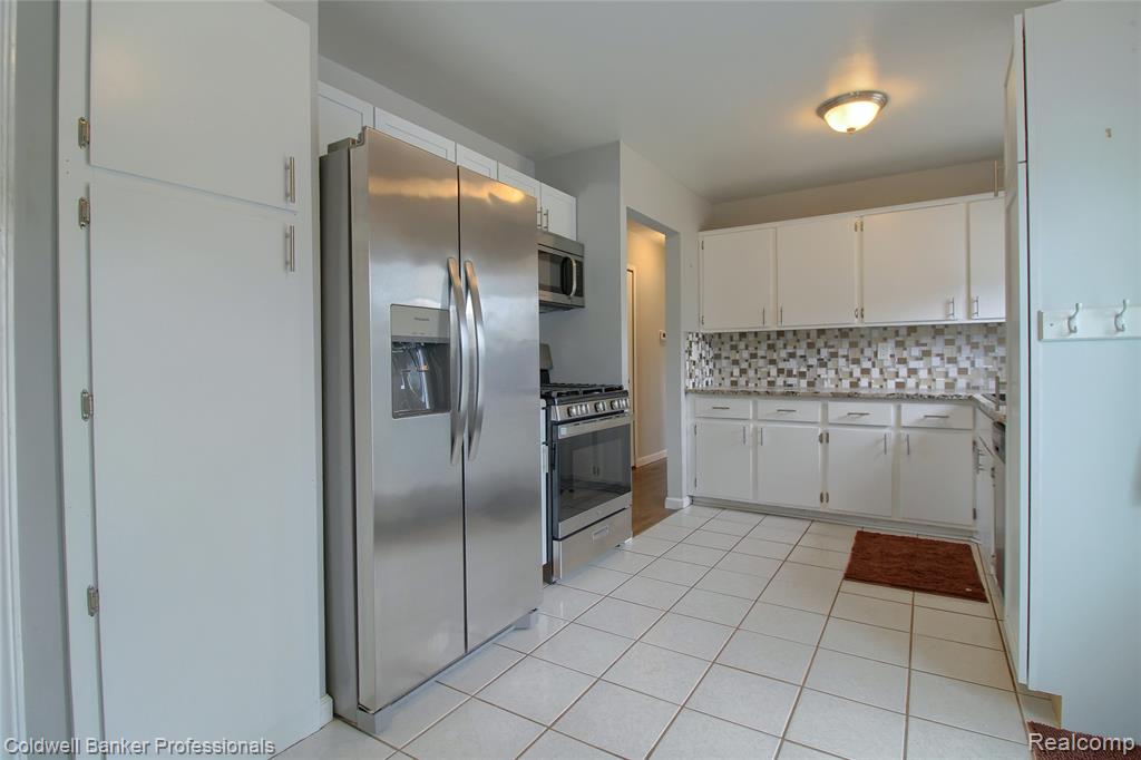 30081 Balmoral Street, Garden City, MI — Photo 8