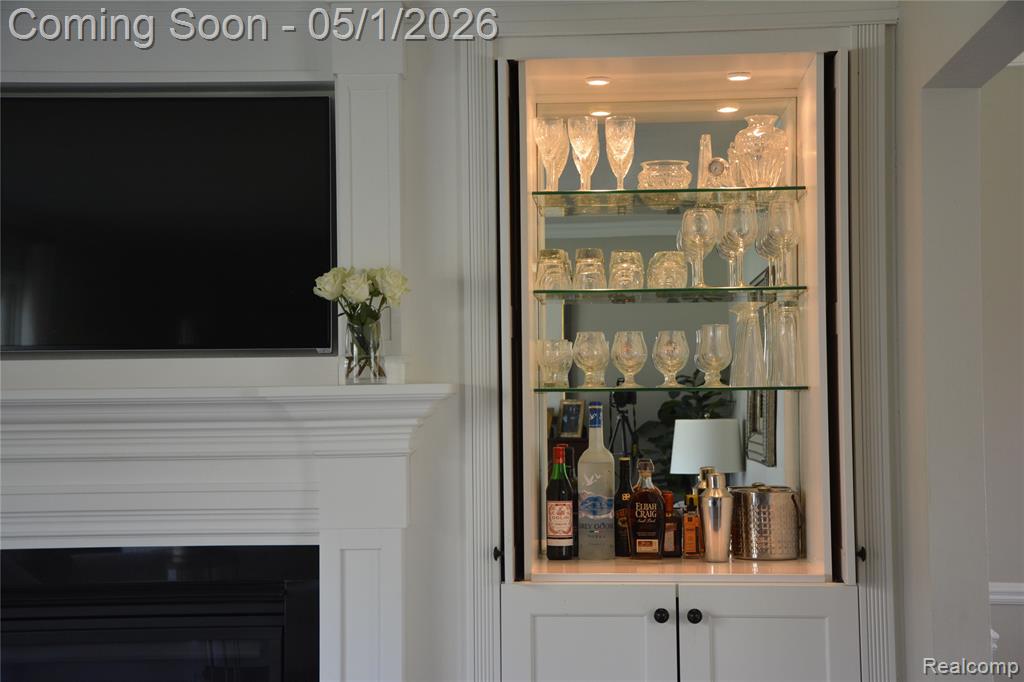 31737 Waltham Court, Beverly Hills, MI 48025 — Photo 8