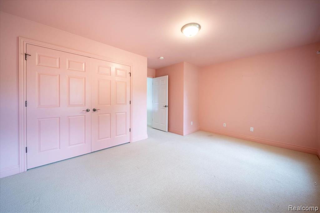 717 S Kenwood Avenue, Royal Oak, MI 48067 — Photo 18