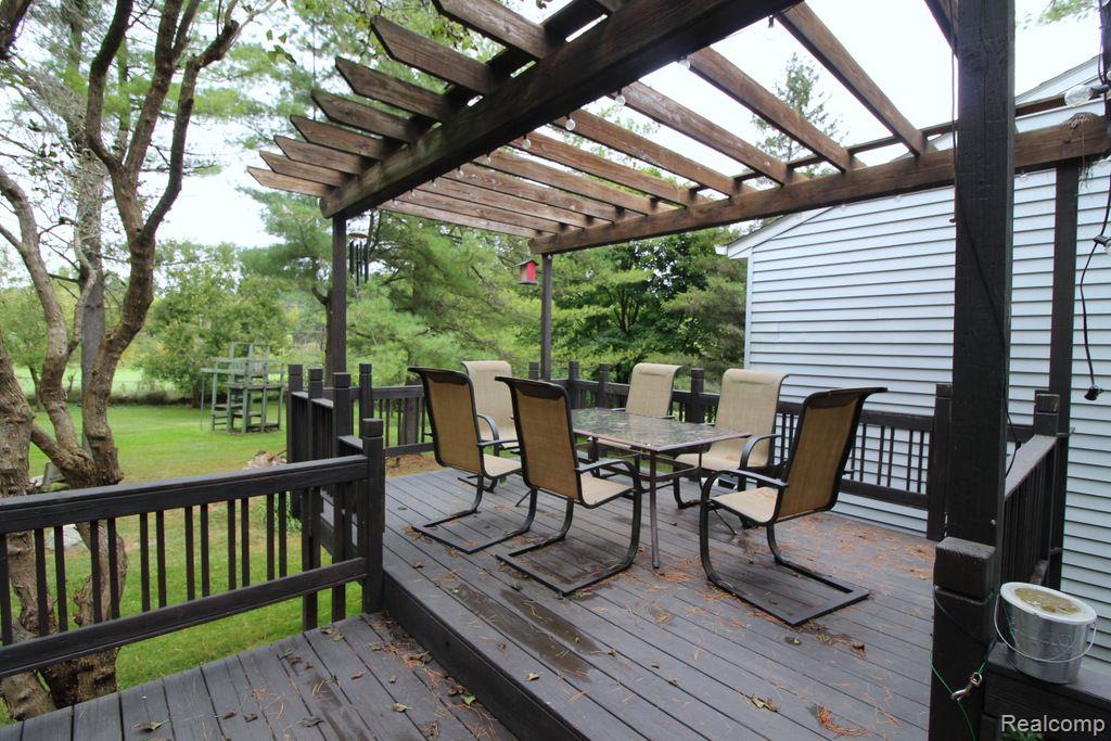 8620 RATTALEE LAKE Road, Clarkston, MI 48348 — Photo 47