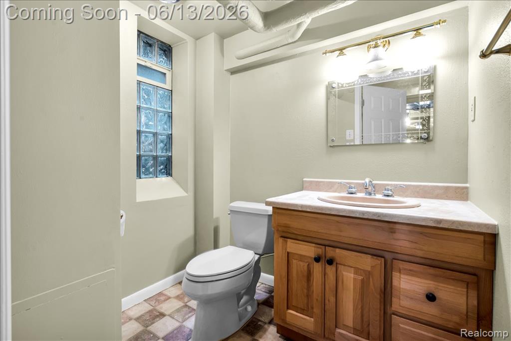19475 Argyle Crescent, Detroit, MI 48203 — Photo 47