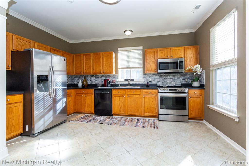 1908 CEDAR VALLEY Drive, Canton, MI 48188 — Photo 18