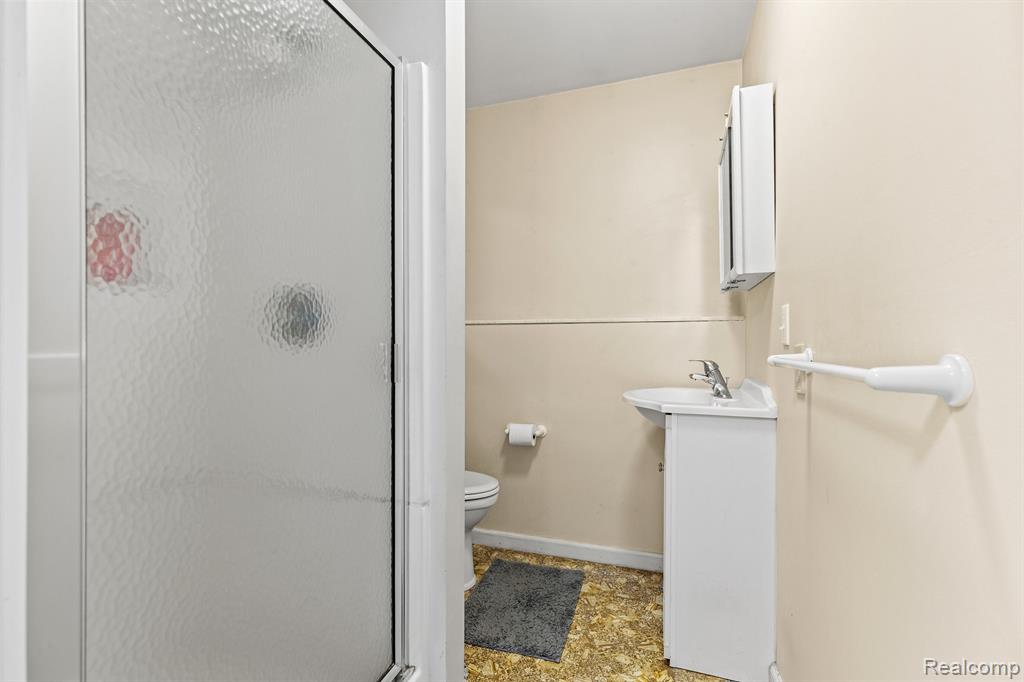 60820 LILLIAN Street, South Lyon, MI 48178 — Photo 15