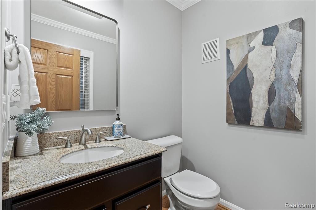 8301 Hyne Road, Brighton, MI 48114 — Photo 37