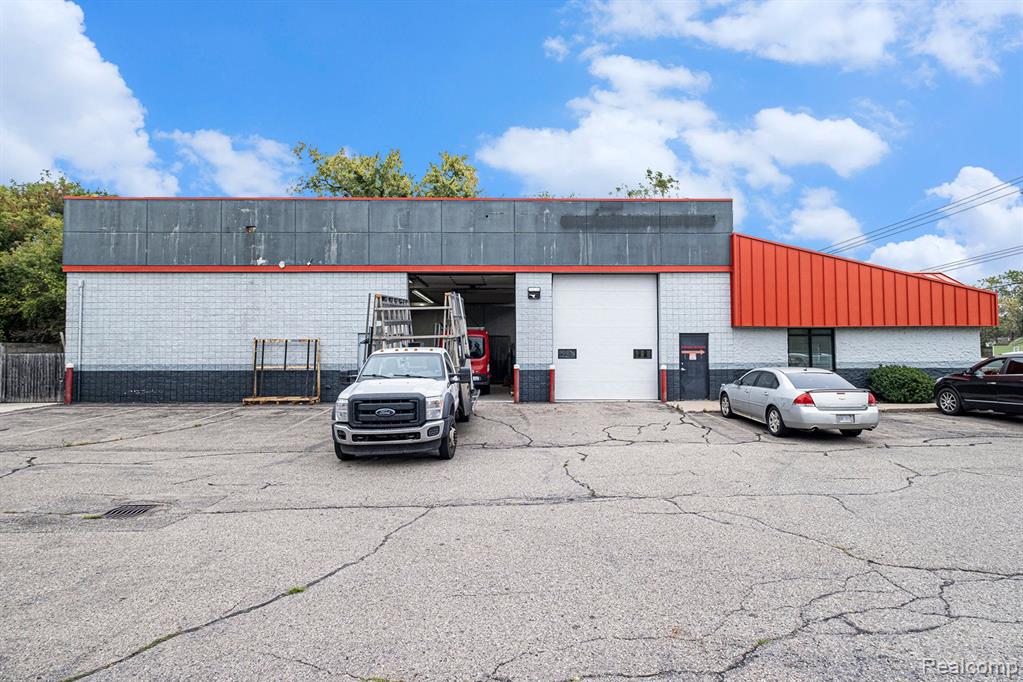 4112 CORUNNA Road, Flint, MI 48532 — Photo 16