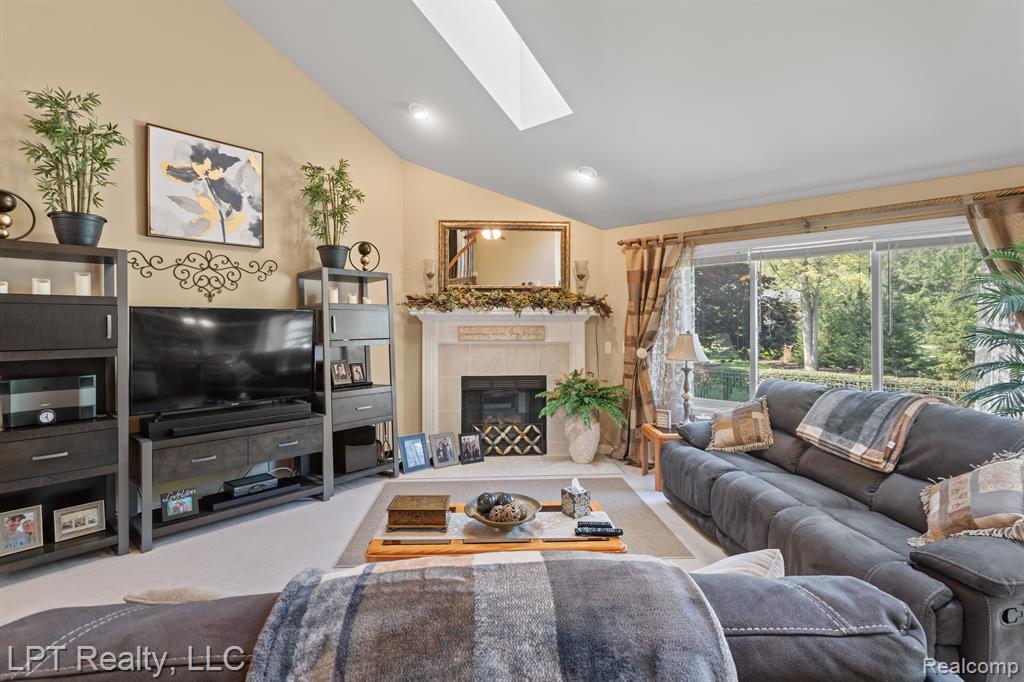 53345 WILLIAMS Way, Shelby Twp, MI 48316 — Photo 4