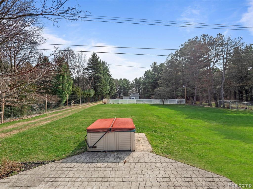 707 PINE TREE Road, Lake Orion, MI 48362 — Photo 33
