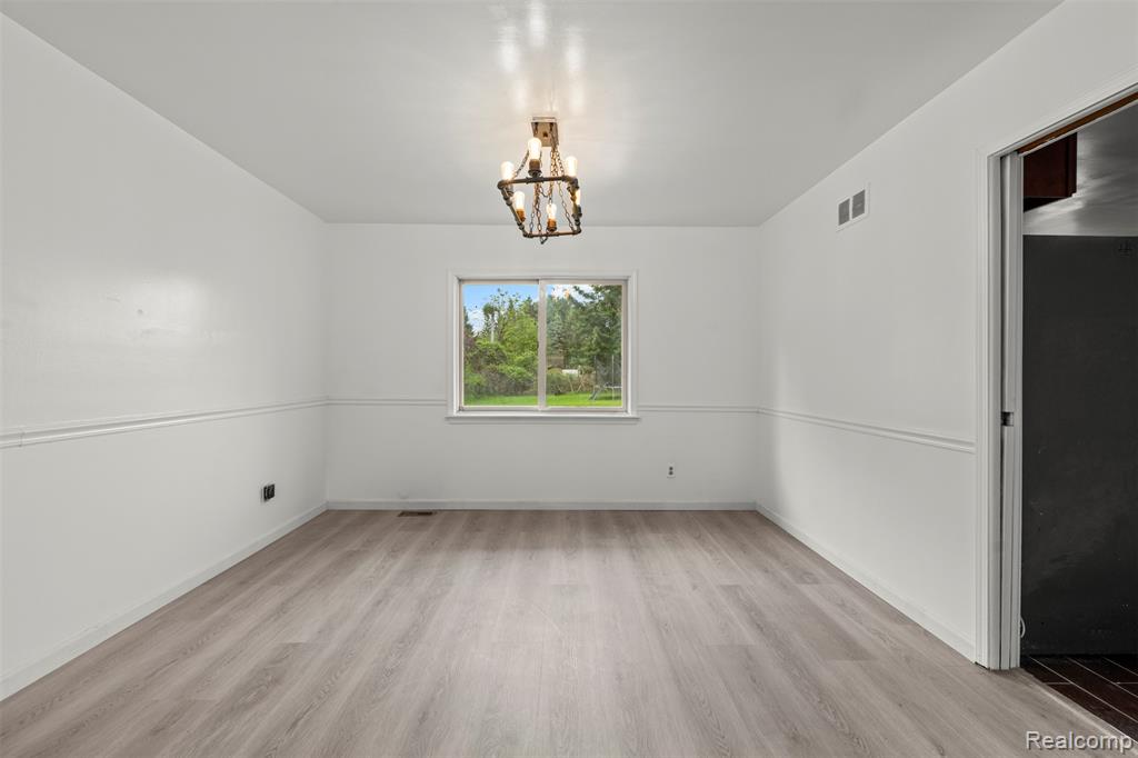 5420 Southlawn Drive, Sterling Heights, MI 48310 — Photo 7