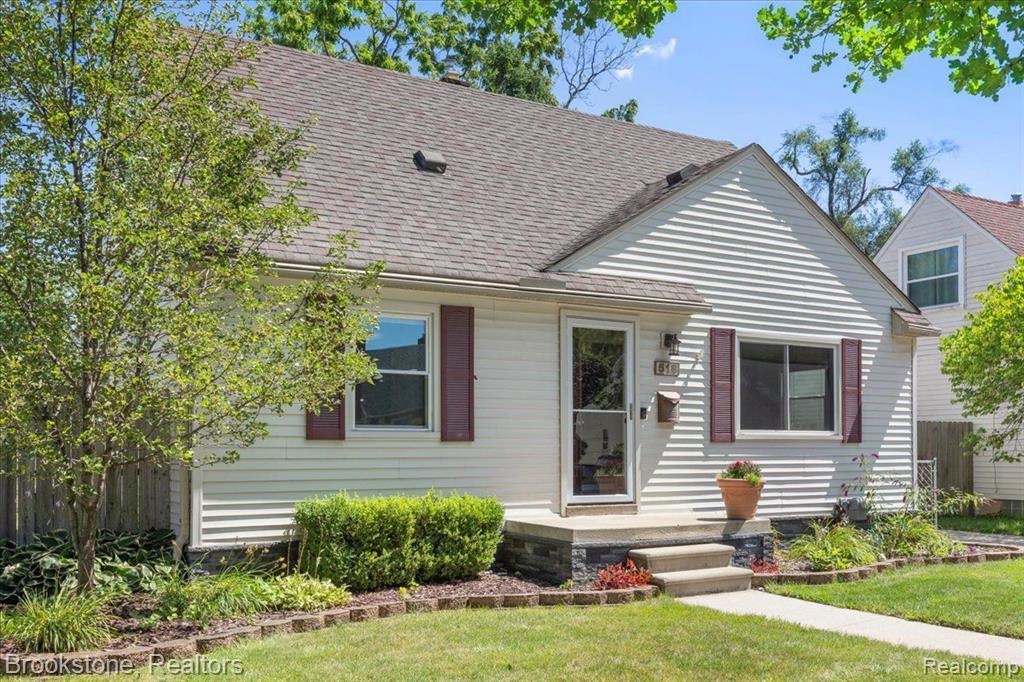 516 N EDGEWORTH Avenue, Royal Oak, MI 48067 — Photo 3