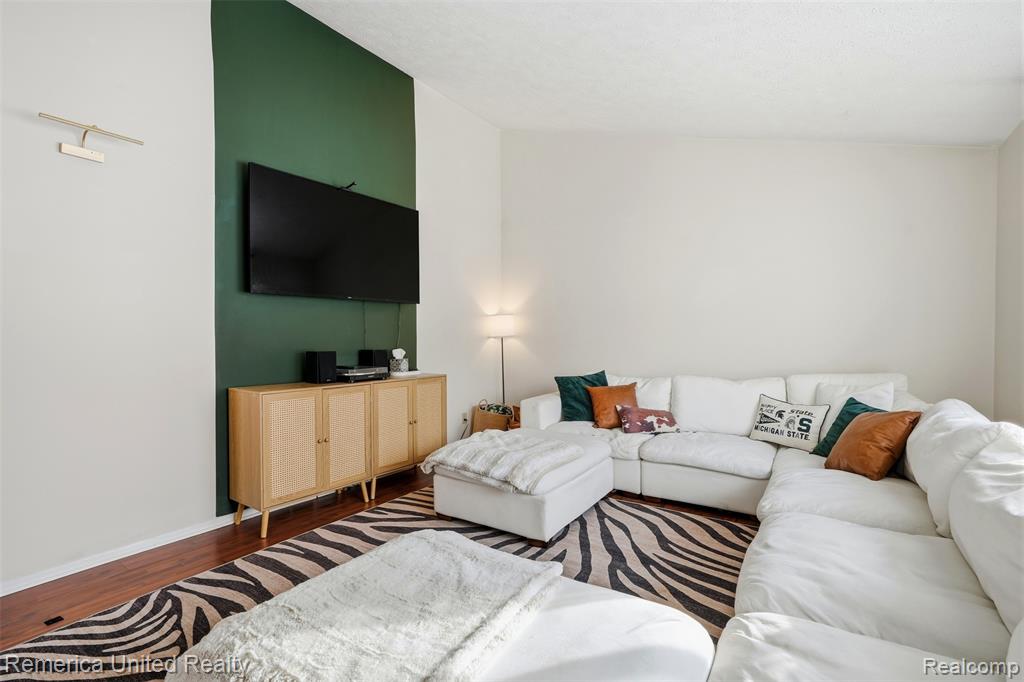 968 Touraine Avenue, East Lansing, MI 48823 — Photo 5