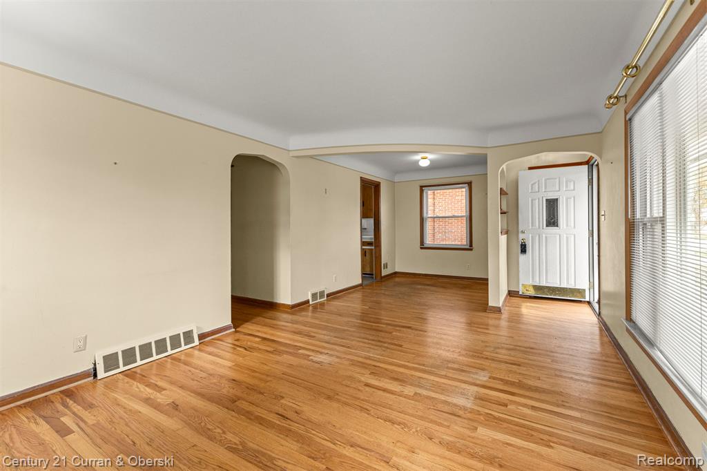 7668 Cortland Avenue, Allen Park, MI 48101 — Photo 7