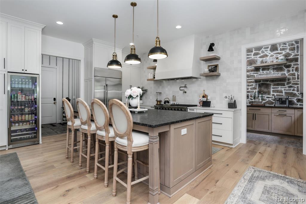 2584 Heights View Court, Rochester, MI 48306 — Photo 18