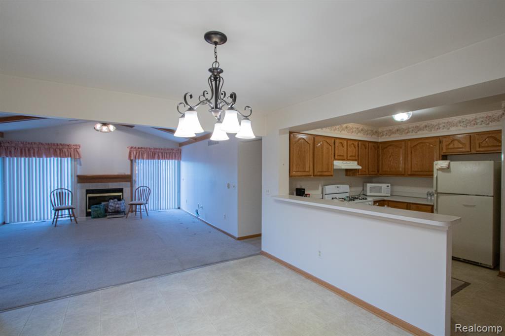 48801 Windmill Circle E, Macomb, MI 48044 — Photo 12