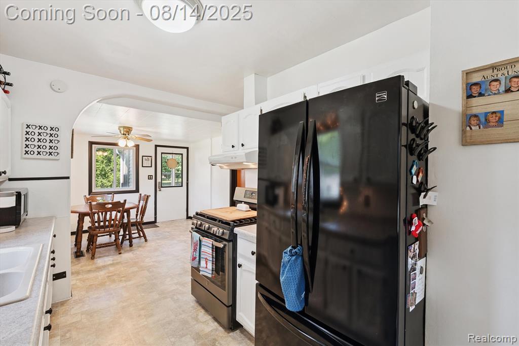 703 Cary Street, Corunna, MI 48817 — Photo 12