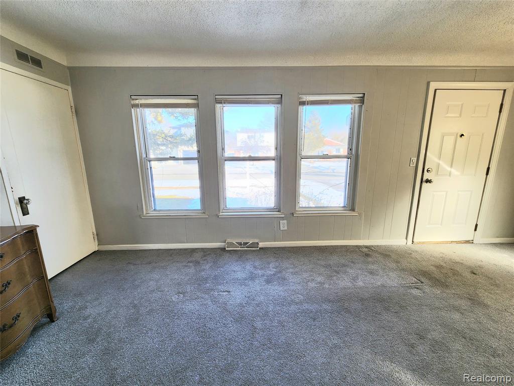 6147 Whitefield Street, Dearborn Heights, MI 48127 — Photo 34