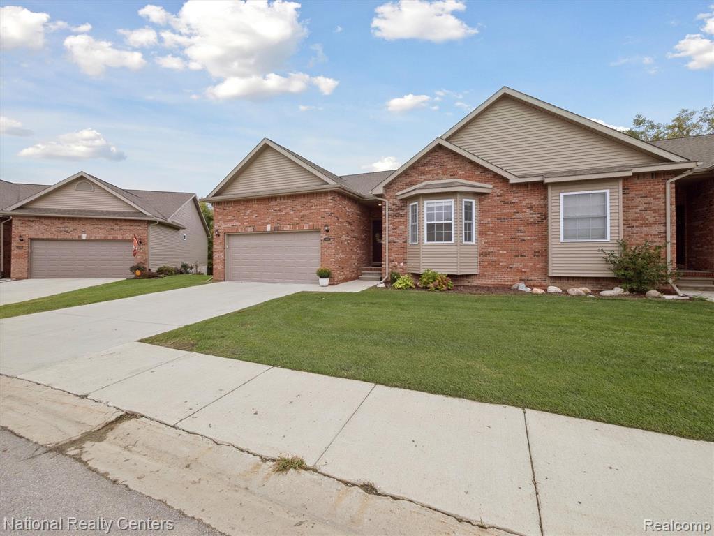 13163 Harbor Landings Drive, 112, Fenton, MI 48430 — Photo 41