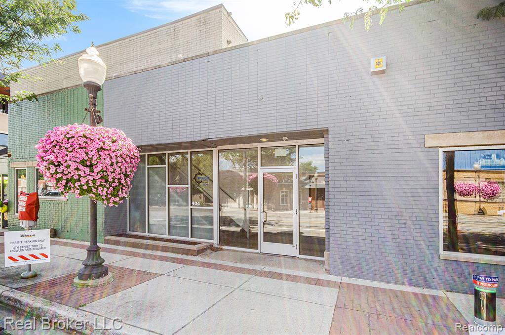 404 E 4th Street, Royal Oak, MI 48067 — Photo 2