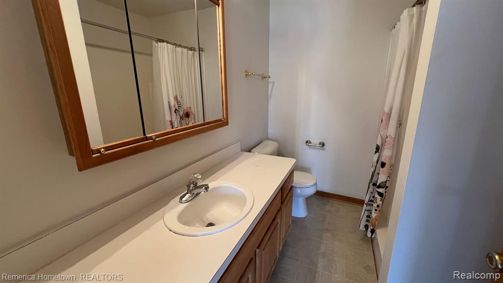 428 MARIGOLD Circle, Westland, MI — Photo 9
