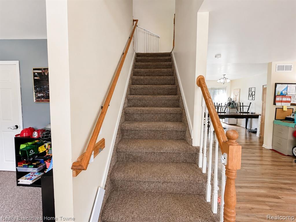 2914 South Boulevard, Port Huron, MI 48060 — Photo 7