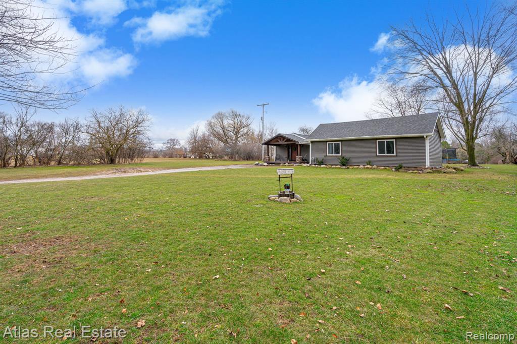 10025 Grand Blanc Road, Gaines Vlg, MI 48436 — Photo 5