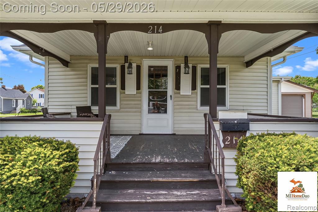 214 S McDonnell Street, Corunna, MI 48817 — Photo 6