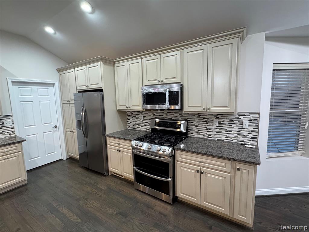 7949 Church Road, Grosse Ile, MI 48138 — Photo 10