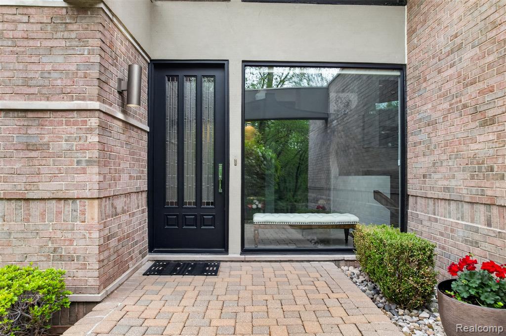 5044 Christy Court, Troy, MI 48098 — Photo 6