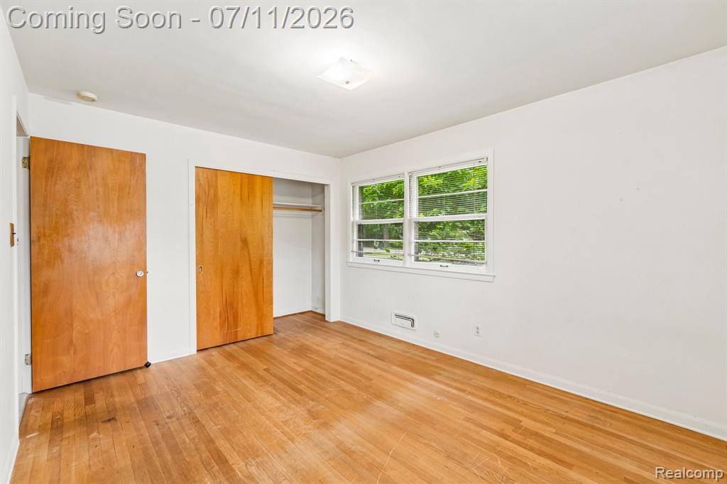 6105 Gilbert Lake Road, Bloomfield Hills, MI 48301 — Photo 24