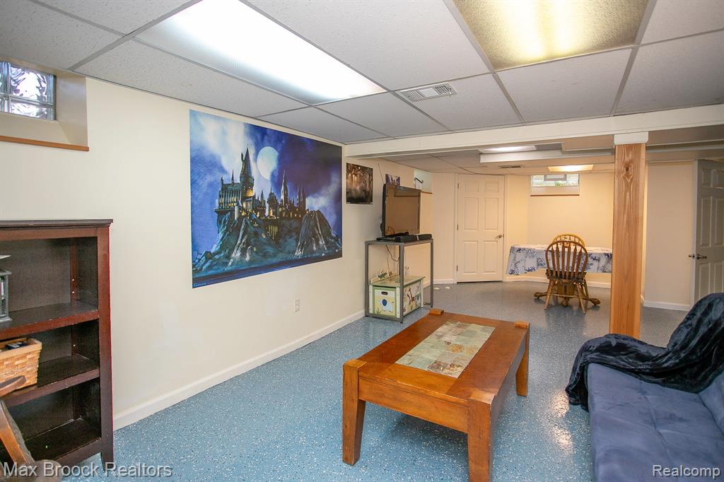 26725 Humber Street, Huntington Woods, MI — Photo 42