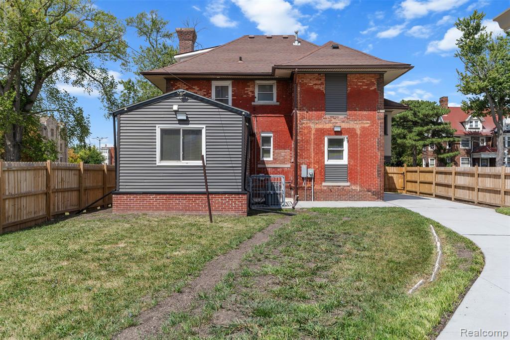 80 Chandler Street, Detroit, MI 48202 — Photo 36