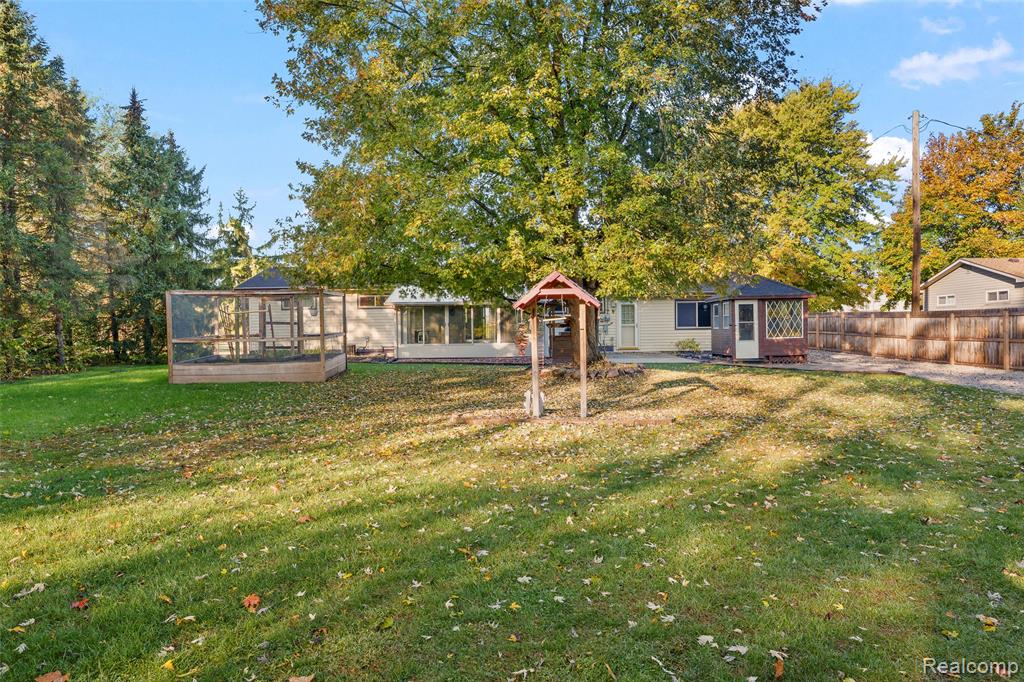 17655 Lohr Road, Sumpter, MI 48111 — Photo 25