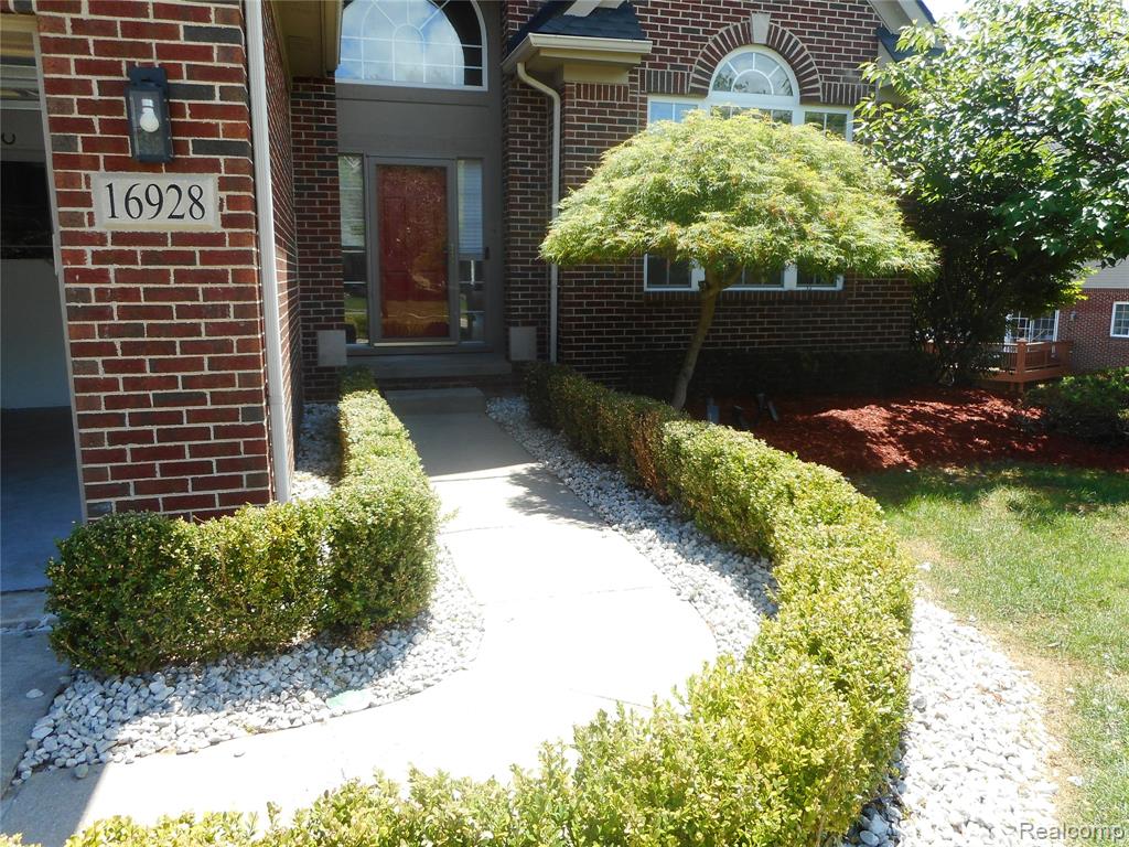16928 Boulder Drive, Northville, MI 48168 — Photo 3