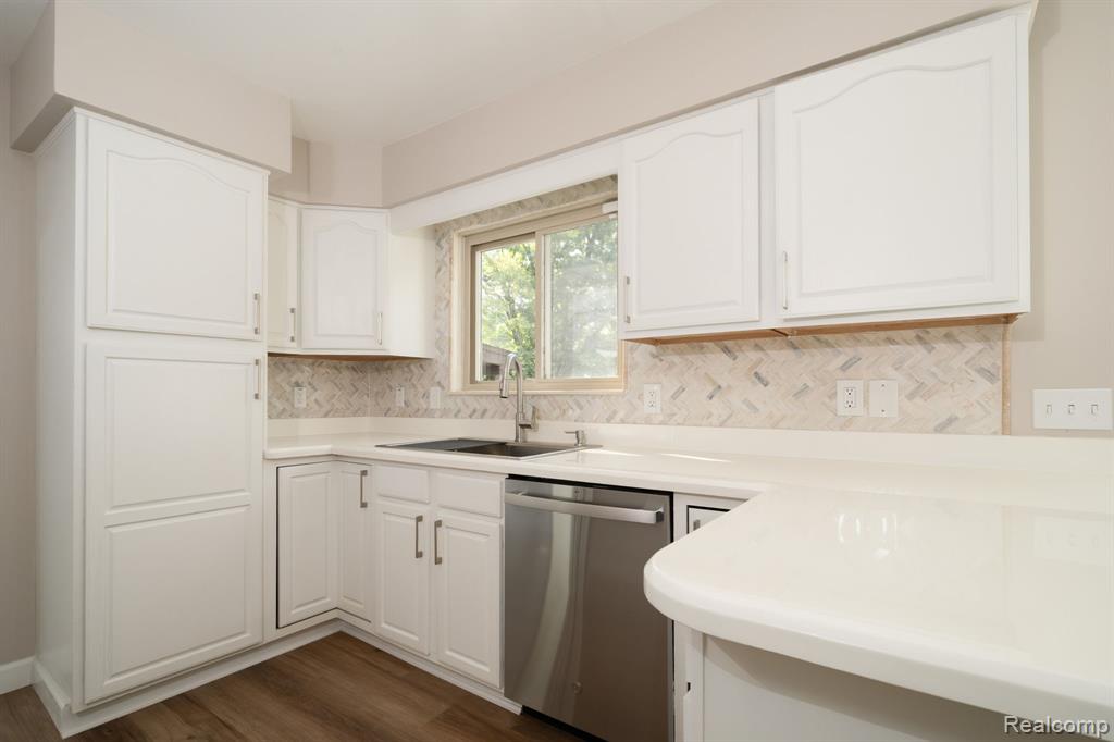 3353 Augusta Street, Flint, MI 48532 — Photo 16