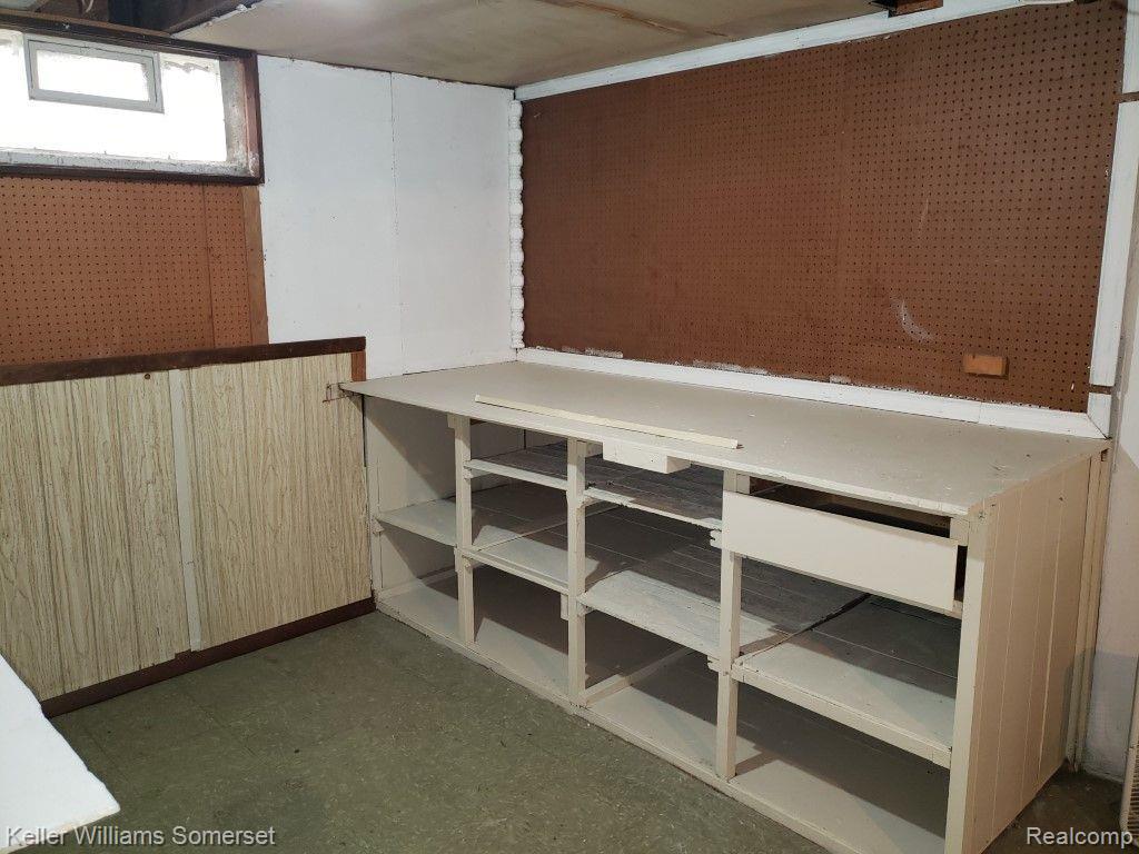 622 E 12 MILE Road, Royal Oak, MI 48073 — Photo 34