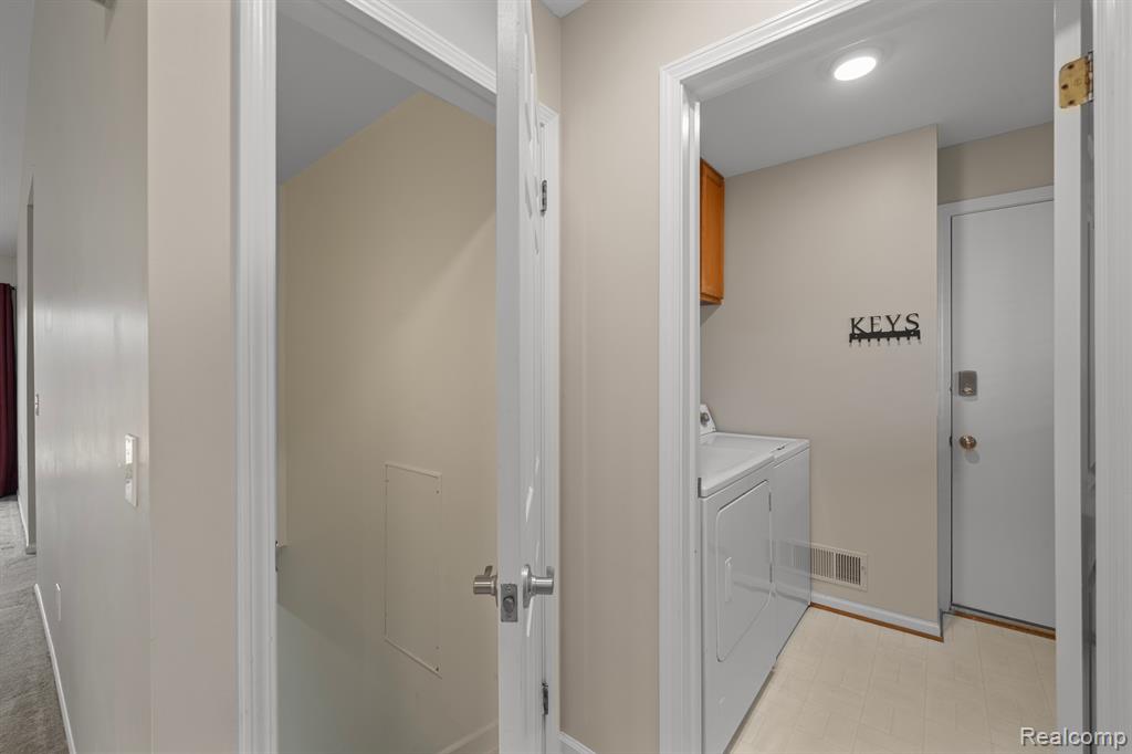 46457 SWANMERE Drive, Canton, MI 48187 — Photo 31