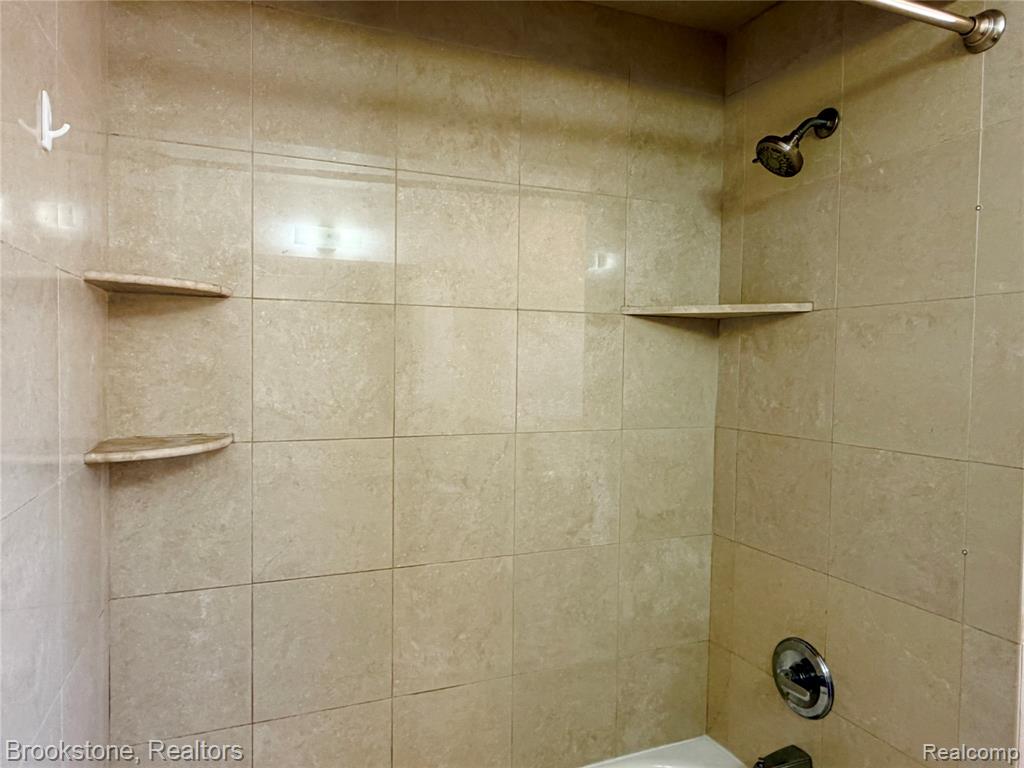 8912 Ardel Drive, Sterling Heights, MI 48314 — Photo 19