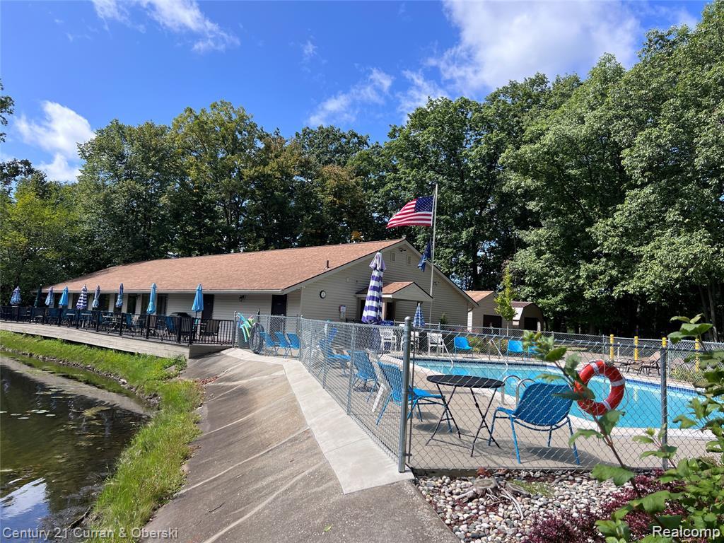 62072 Yorktown - Unit 4, South Lyon, MI 48178 — Photo 25