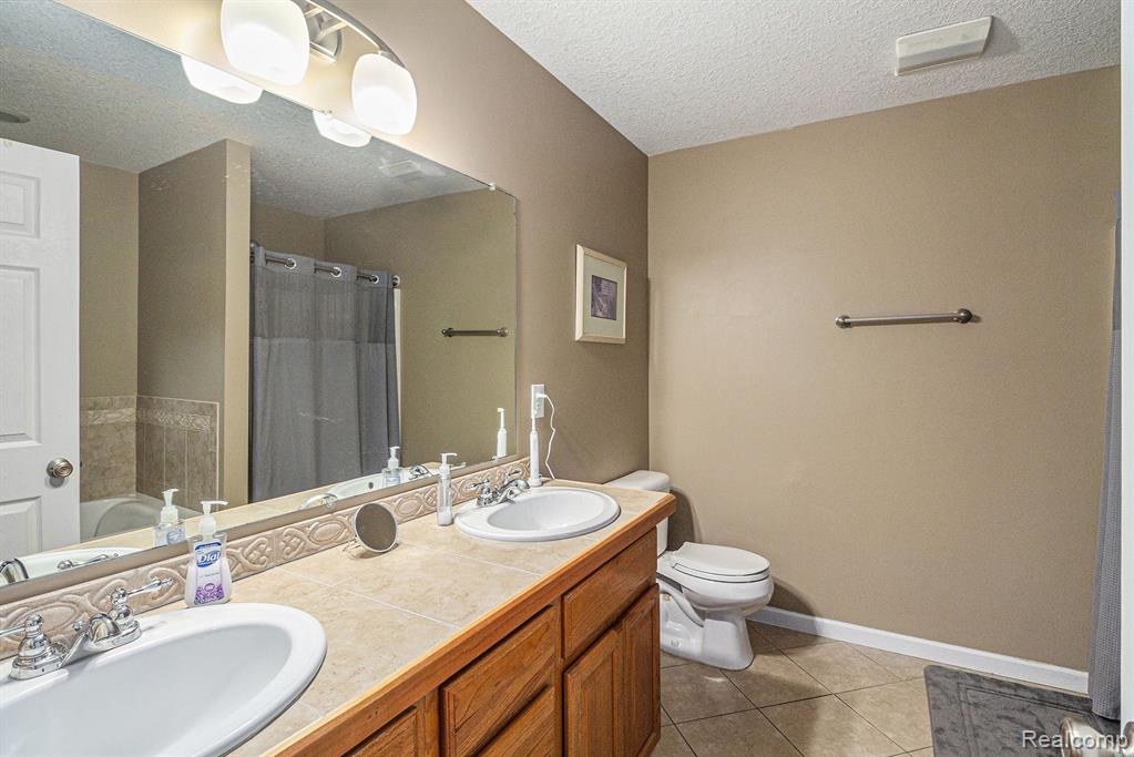 8214 NEW LOTHROP Road, New Lothrop, MI 48460 — Photo 11