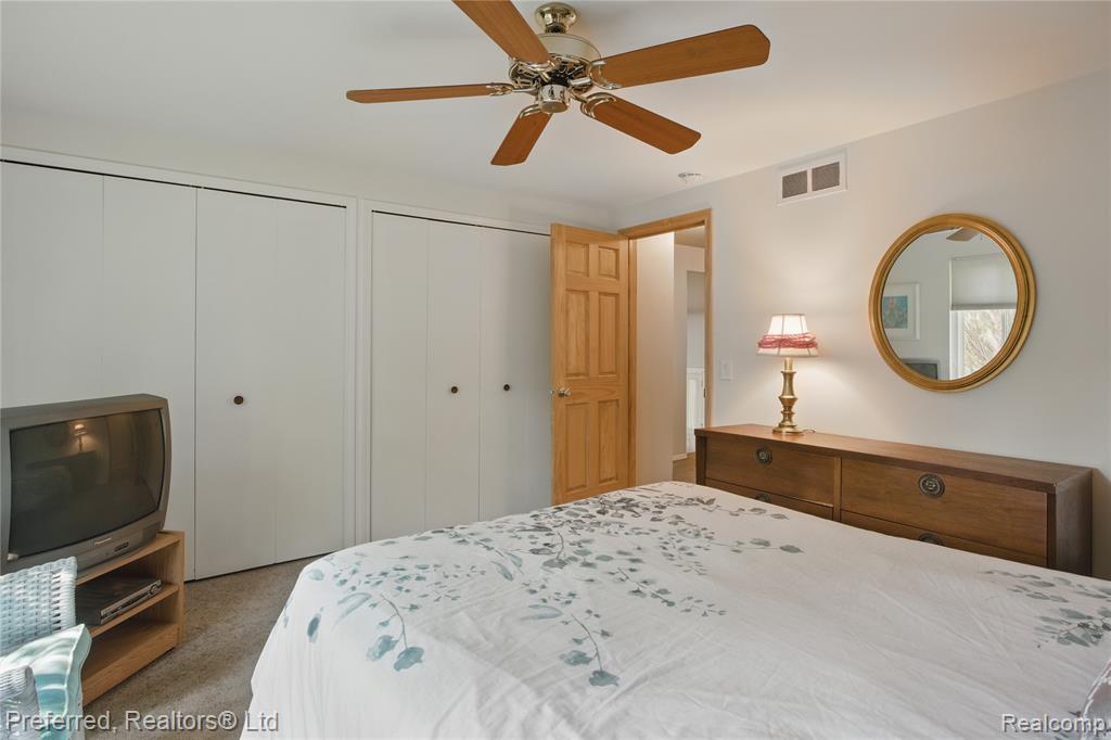 8530 Elmhurst Street, Canton, MI 48187 — Photo 20