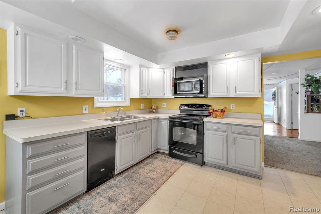 4990 Bolla Road, Ypsilanti, MI 48197 — Photo 11