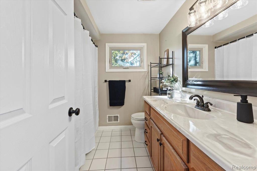 8441 Concord Road, Grosse Ile, MI 48138 — Photo 26